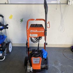 Husqvarna 3200 PSI / 2.5 GPM Gas Pressure Washer