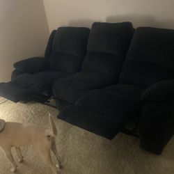 Couch With 2 Recliners 