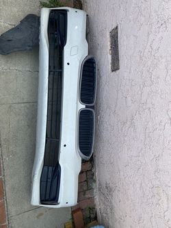 FRONT BUMPER COVER PANEL COMPLETE GRILL PDC BMW 530I 540I G30 (2017-2020) OEM WHITE