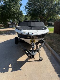2008 Crownline 210 LS