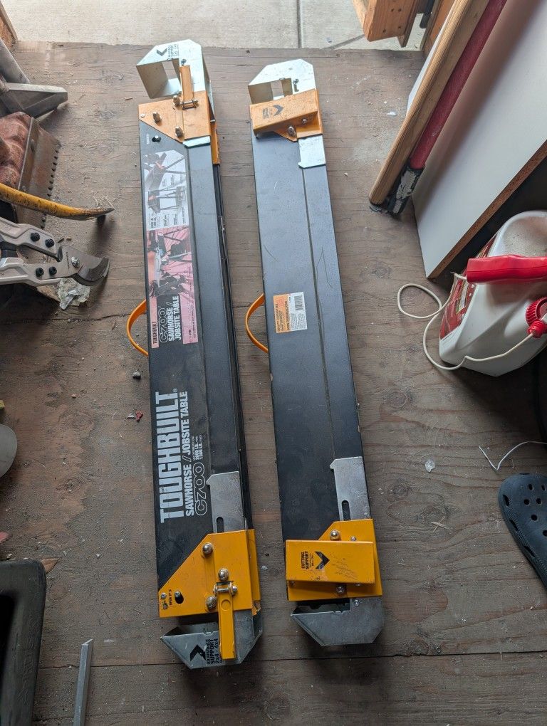 Sawhorses C700