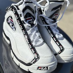 Grant hill Fila shoes (size 6)