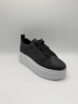 Brand New Comfortable Women Fashion Sneakers - Platform Size 6.5