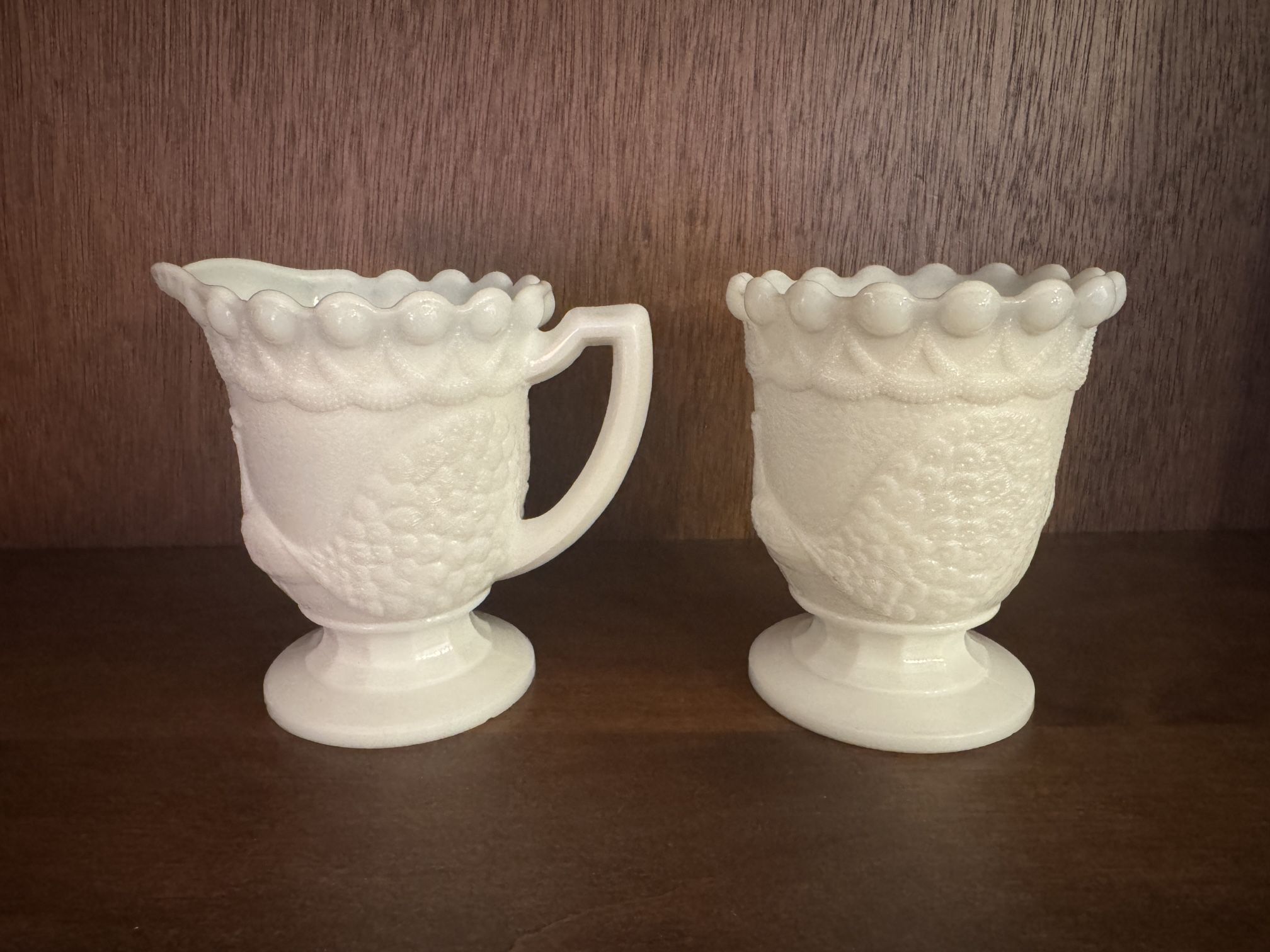 Vintage Westmoreland Peacock Milkglass Creamer And Sugar Set