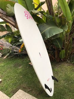 Surf Betty Surfboard 6'-8