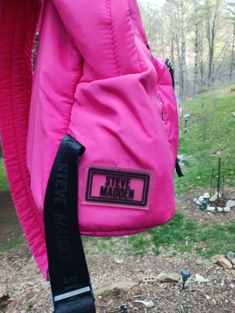 Steve Madden Hot Pink Backpack Purse for Sale in Asheville  display picture 2