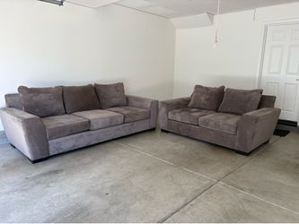 BEAUTIFUL 2pc LIVING SPACES SOFA LOVESEAT COUCHES SET