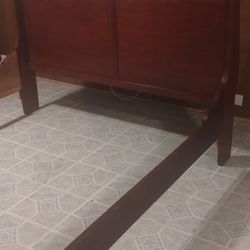 Sleigh Bed Queen Size With Or Without Full Set