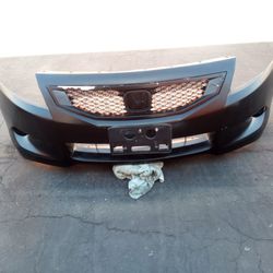 2008-2011 Honda Accord Coupe (2 Doors) Complete Front Bumper With All The Accessories.