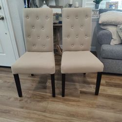 PAIR OF 2 CHAIRS