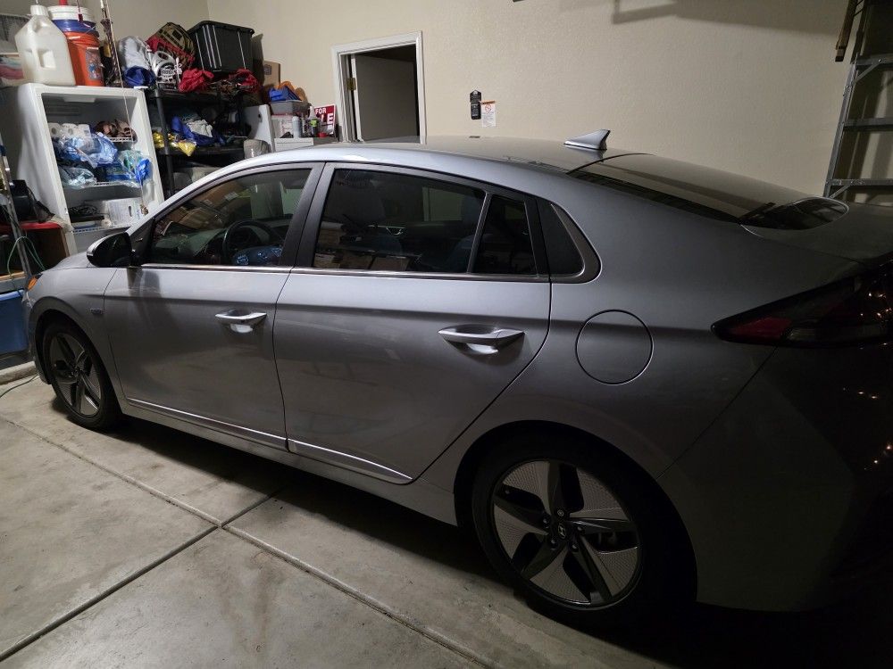 2020 Hyundai Ioniq