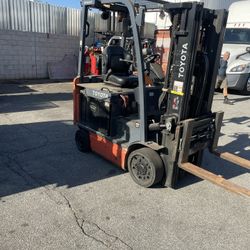 Forklifts 