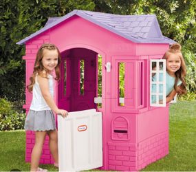 Little Tikes Pink Cape Cottage Playhouse