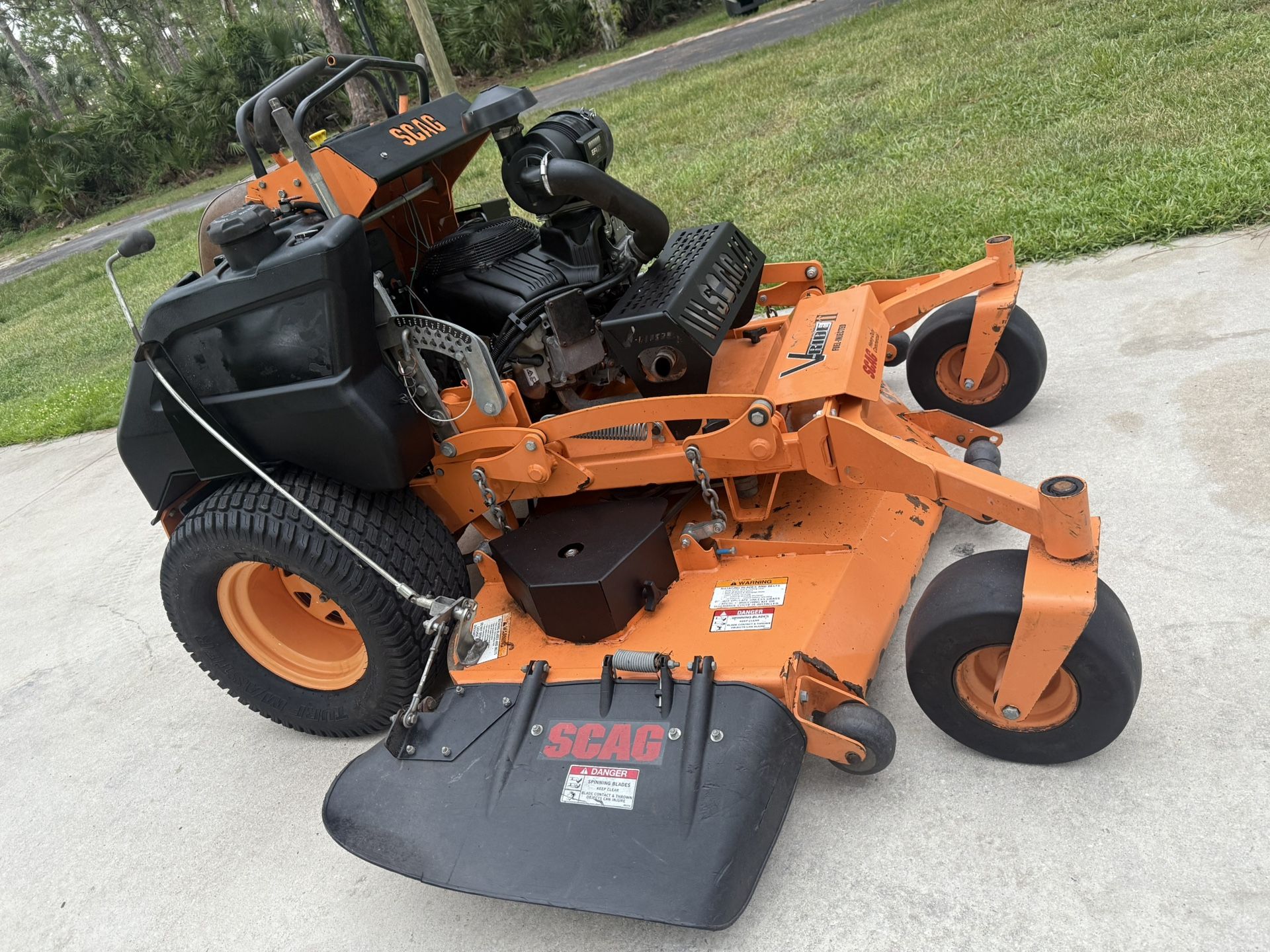 Scat VRide 2 61” Deck 37hp Briggs Vanguard EFI 