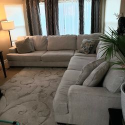 Large sectional 
