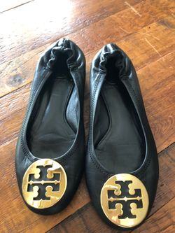 Woman’s Tory Burch flats. In excellent condition. Size 5
