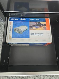 Xantrex Inverer/ Charger FREEDOM HF 1000