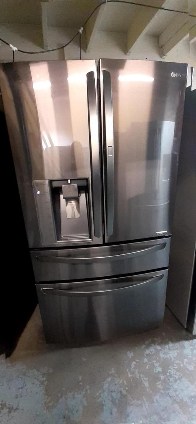 LG 4-Door Black Stainless Refrigerator Fridge