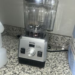 Aeitto professional countertop blender