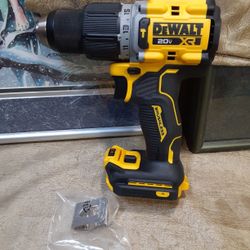 NEW DEWALT 20V XR 1/2 HAMMER DRILL DRIVER TOOL 