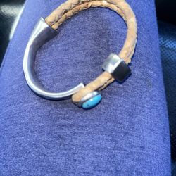 Women’s bracelet, silver eyes with turquoise stone