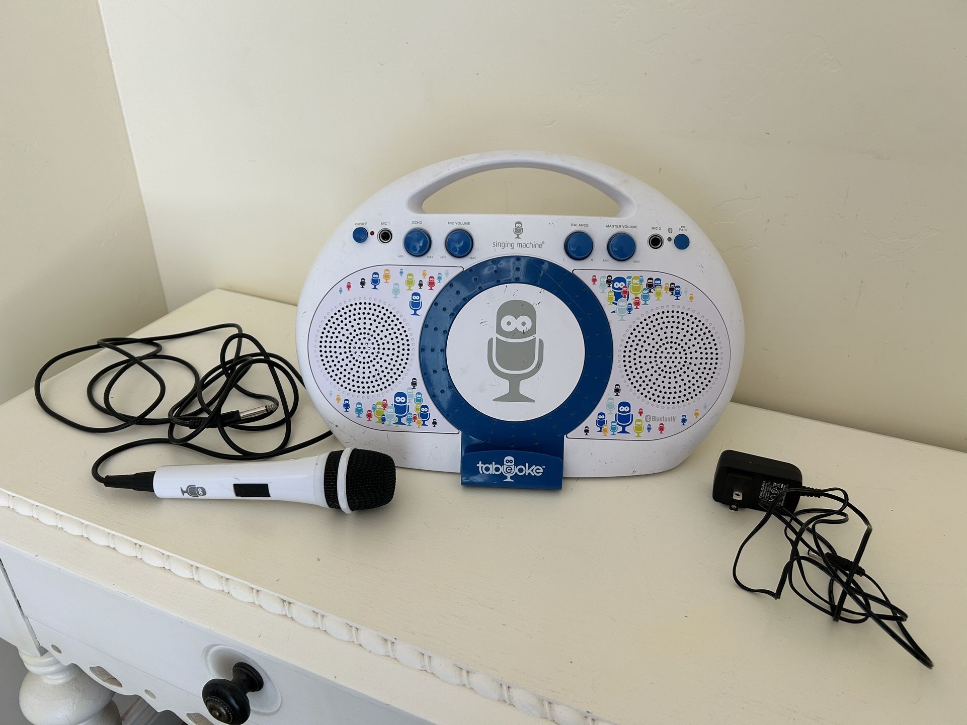 Singing Machine Portable Karaoke Machine 10.00