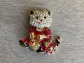 Betsey Johnson Charming Kitty W/ Flower Basket Brooch/Pendant W/ Red & White  Rhinestones & Green Enamel flowers