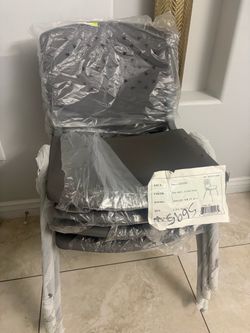 NEW Set of 4 Flash Furniture Hercules Plastic Stack Chairs – Gray
