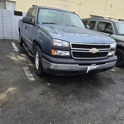2006 Chevy Silverado 