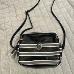 Tommy Hilfiger Crossbody purse