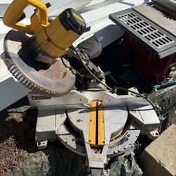 De Walt Chop Saw 