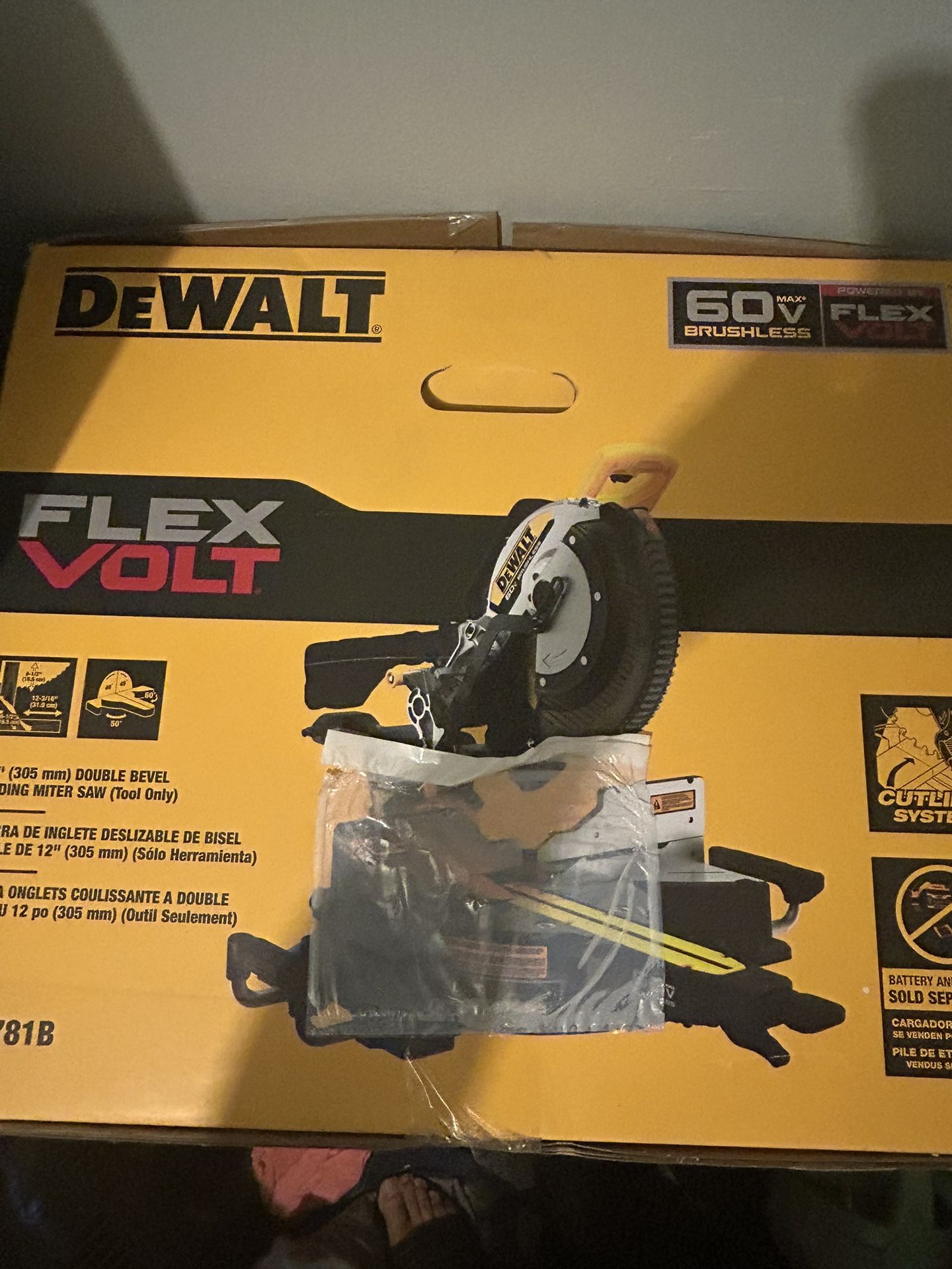 DEWALT 60v Miter Saw