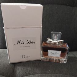 Miss Dior Perfume 