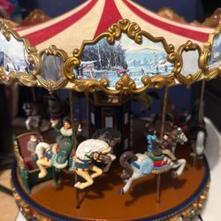 Mr. Christmas Gold Label Marquee Carousel