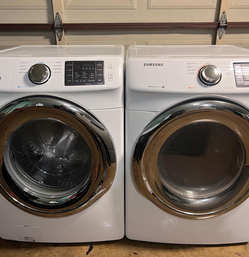 Samsung Front Load Washer & Dryer Set with Steam
