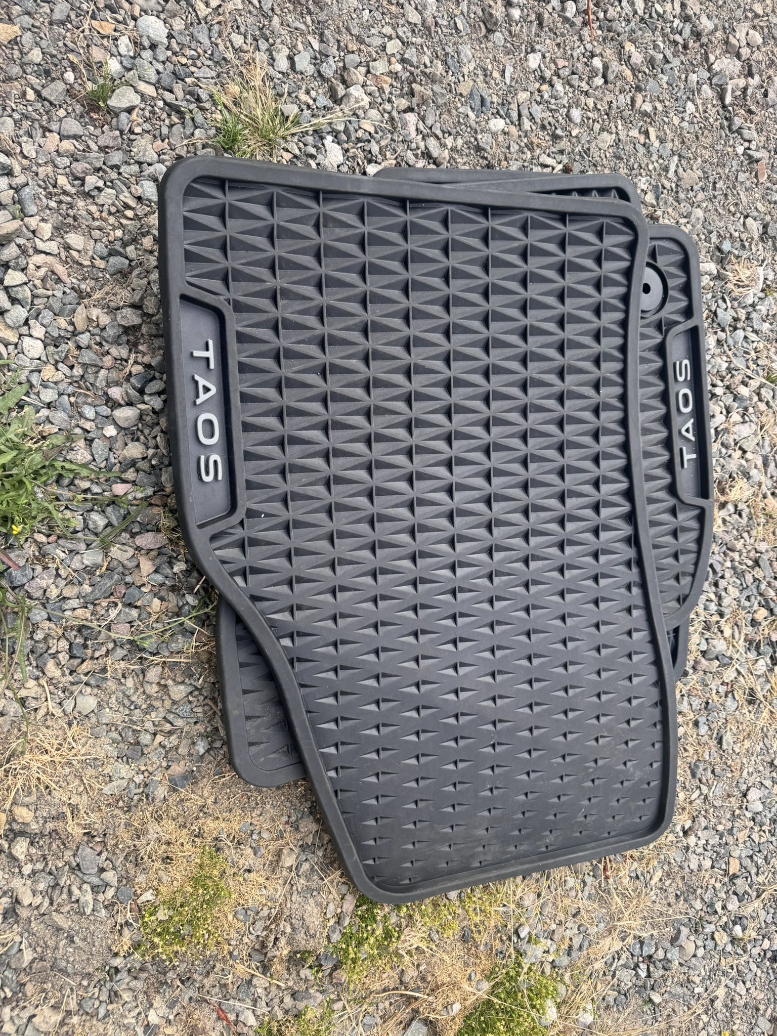 VW TAOS minster Mats