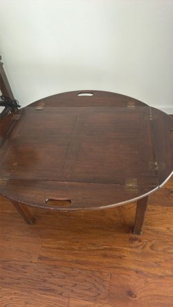FREE Butlers coffee table