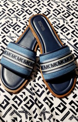 twice worn michael kors sandals size 8 smoke and pet free home