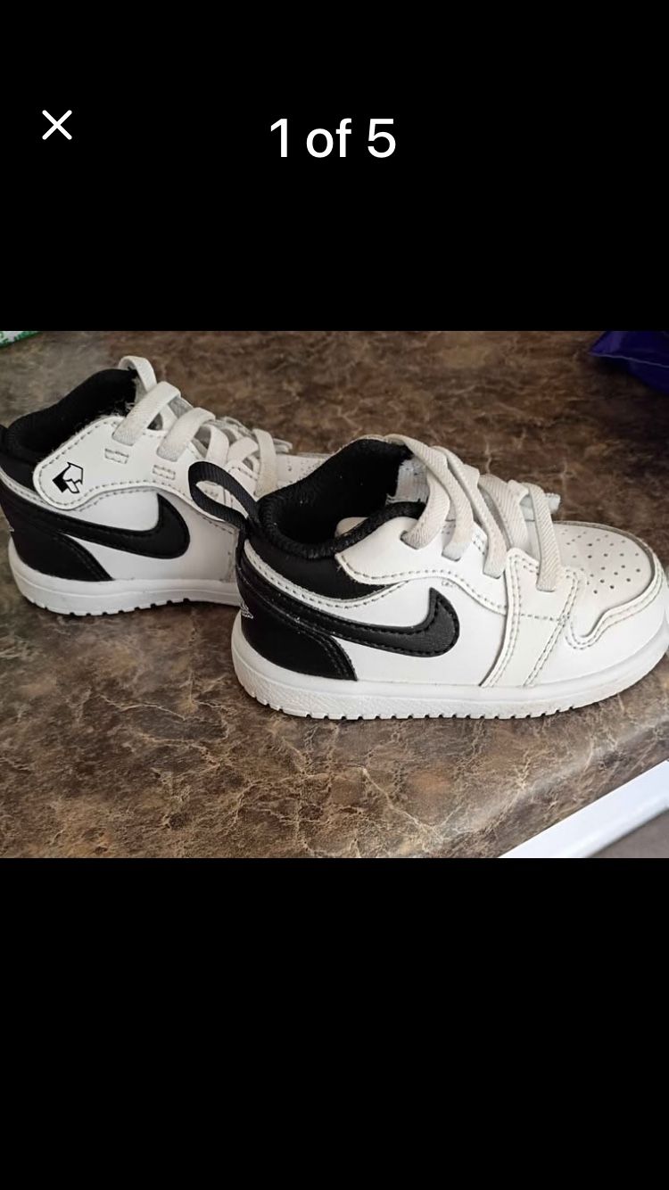 Baby Nike Jordans AF Easy Slip On - Size 4.5; great condition