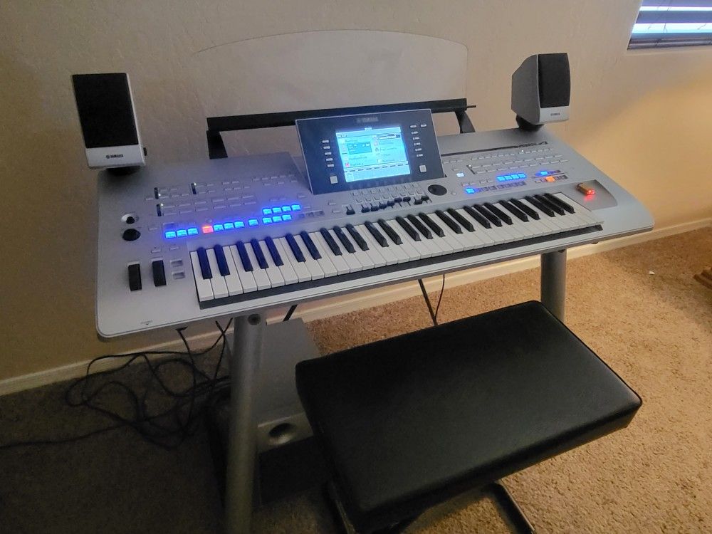 Yamaha Tyros 4 workstation arranger keyboard with accessories and software