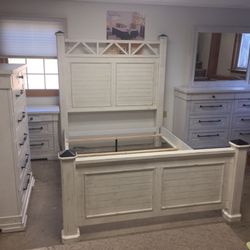 Queen Bedroom Set - new