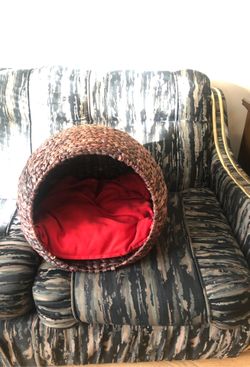 Rattan pet bed