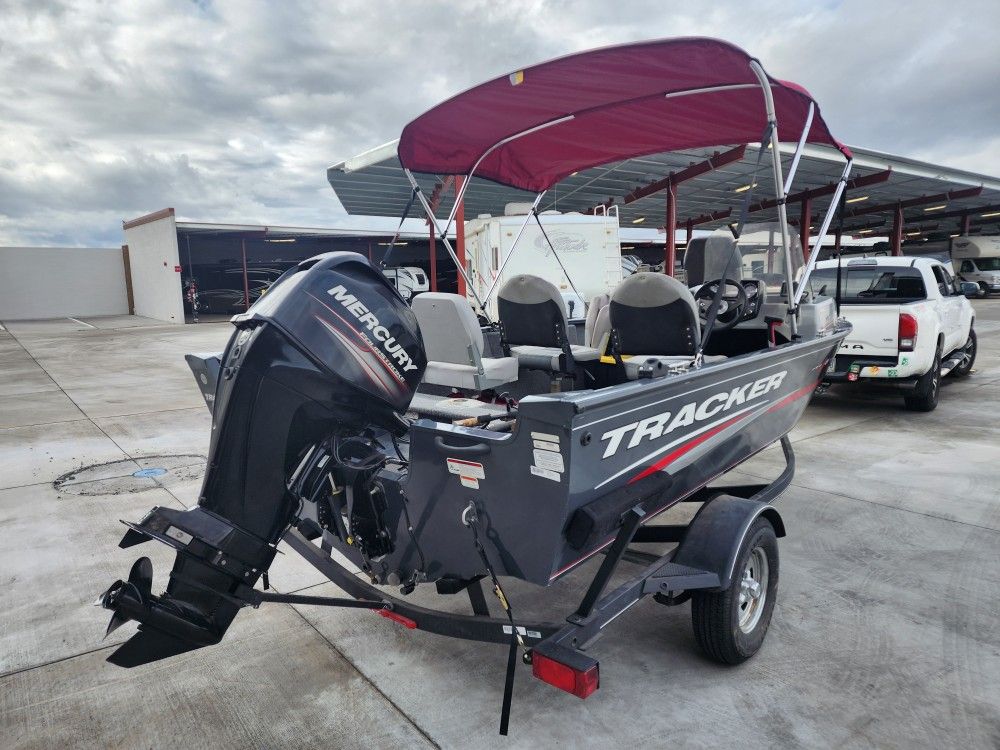 2019 Tracker Pro guide SC 16 deep V
