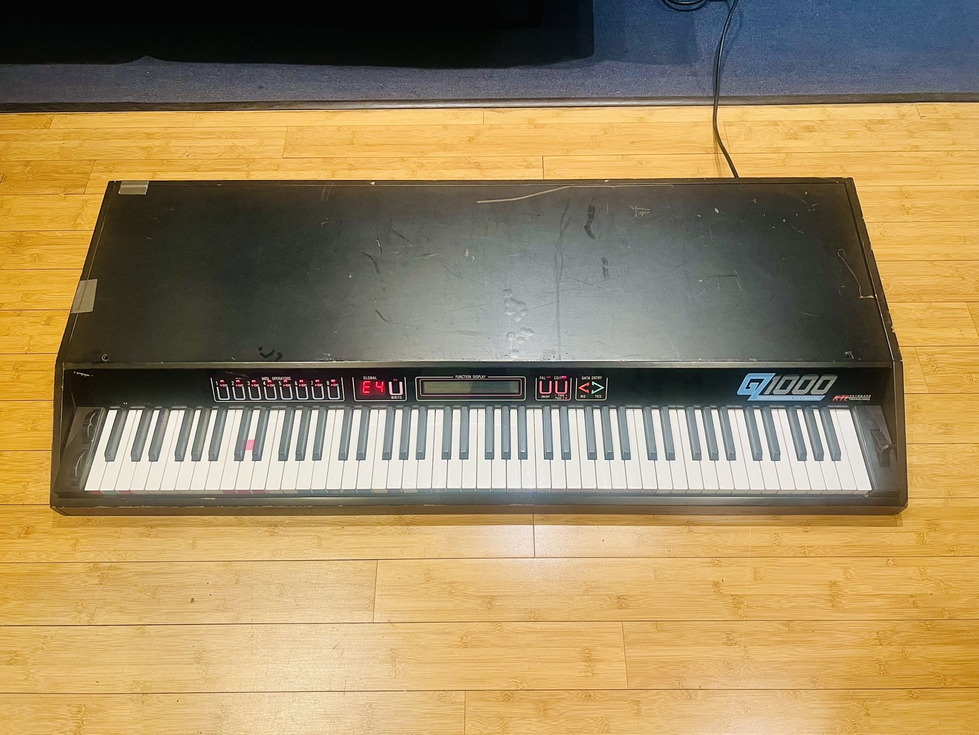 GZ1000 Performance Keyboard Controller