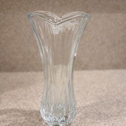 Elegant Clear Glass Vase