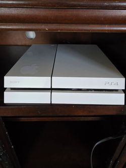 ​PlayStation 4 PS4 Console (White