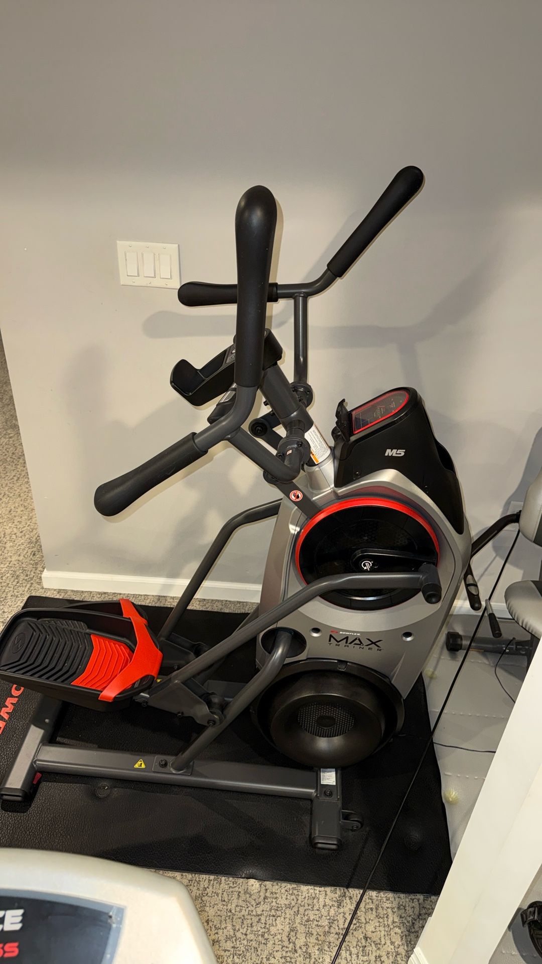  Bowflex Max Trainer M5 Elliptical – Great Condition