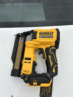 Dewalt 23 Pin Nailer (tool Only)