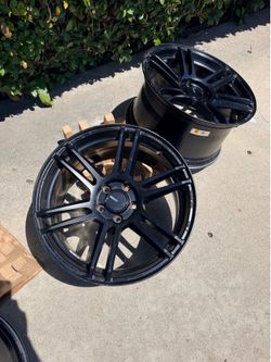Enkei TSR-6 18x9.5 +38mm