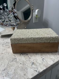 Wooden box